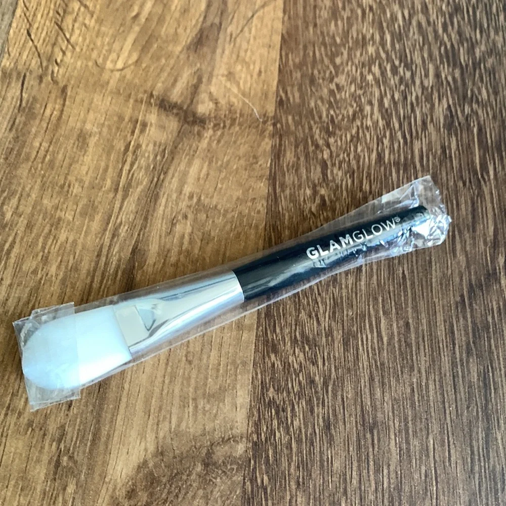 🆕 Face Mask Brush + Palette